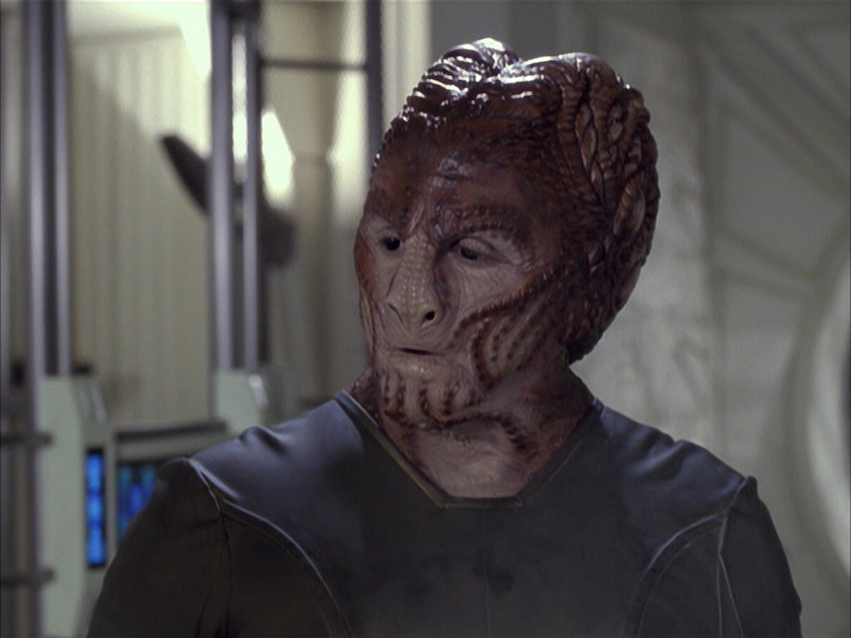extant_StarTrek_VOY_6x15-Tsunkatse_02179.jpg