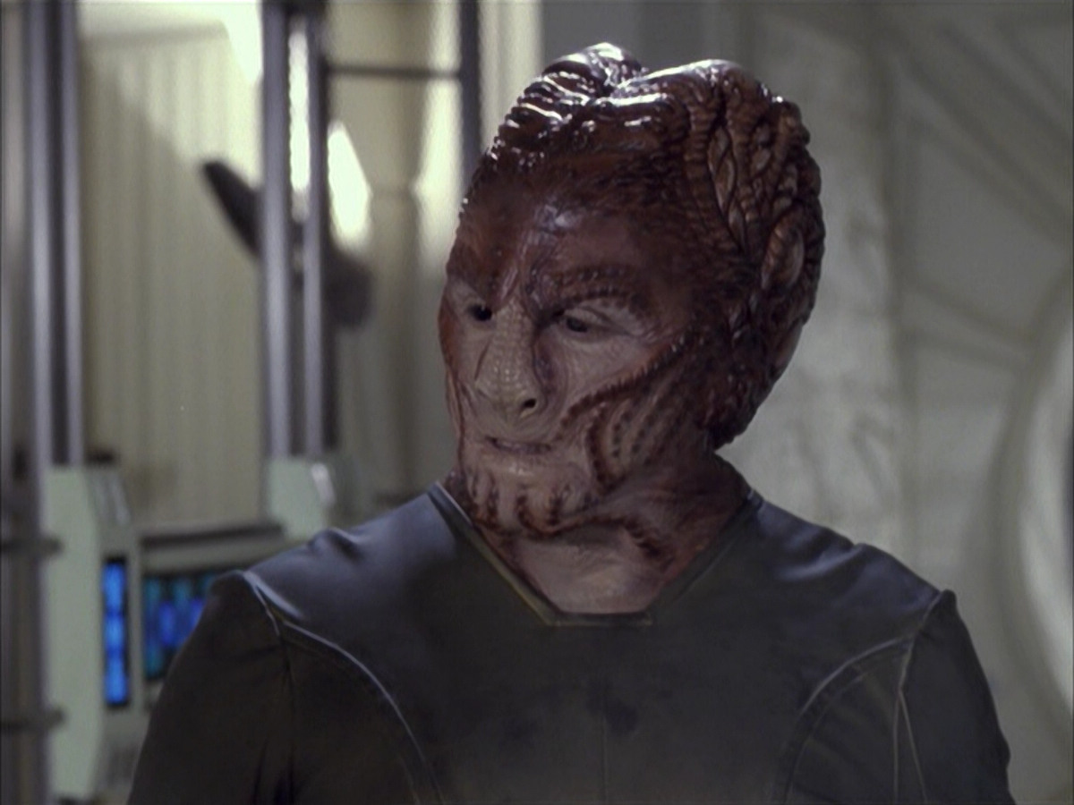 extant_StarTrek_VOY_6x15-Tsunkatse_02182.jpg