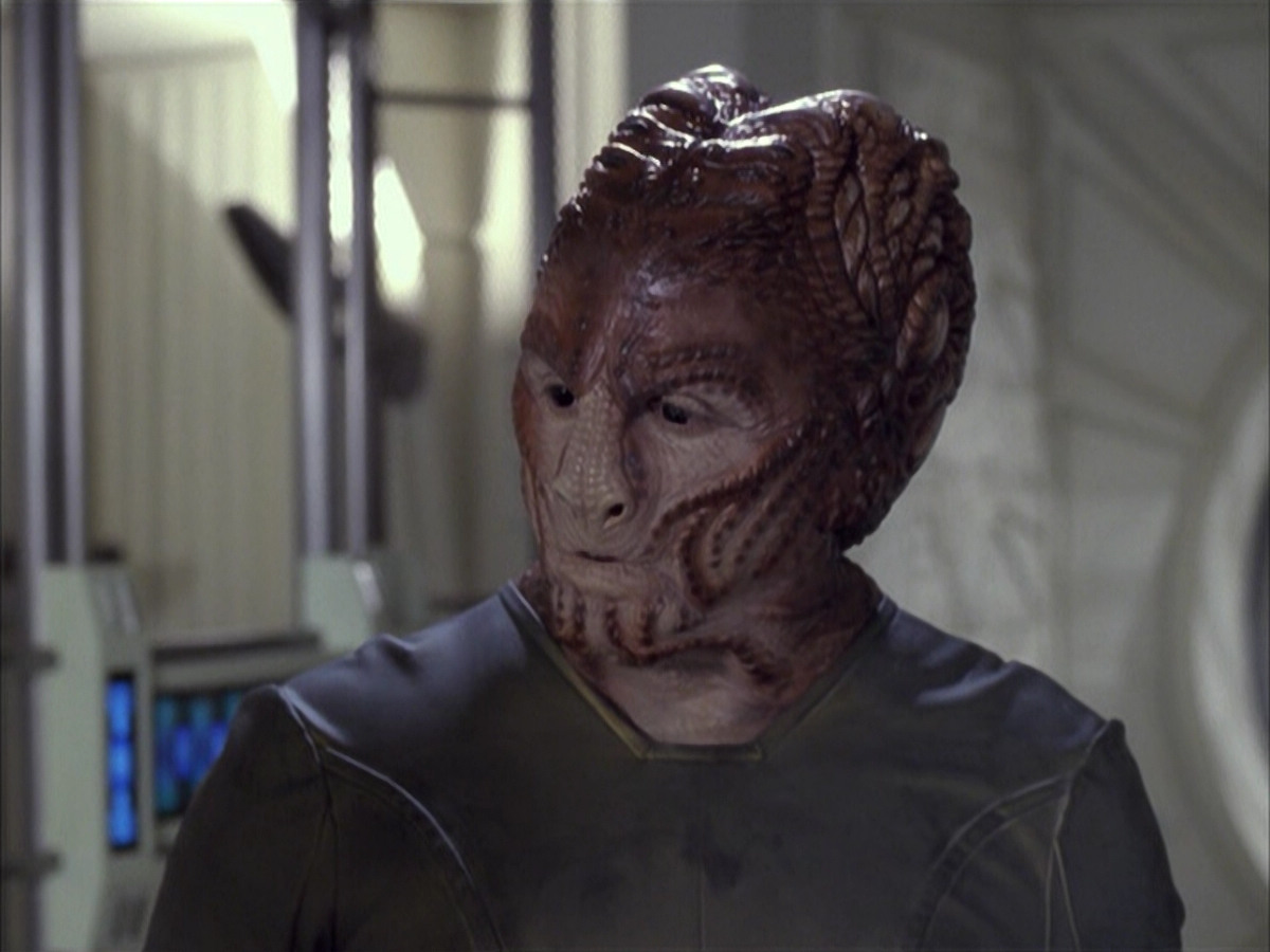 extant_StarTrek_VOY_6x15-Tsunkatse_02183.jpg