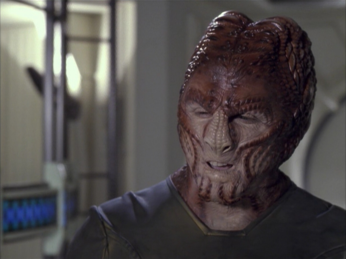 extant_StarTrek_VOY_6x15-Tsunkatse_02189.jpg