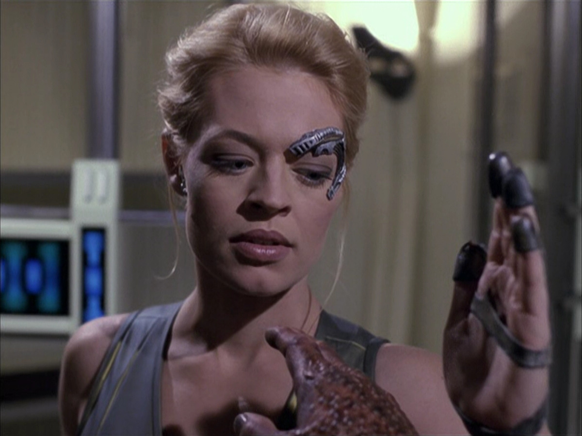 extant_StarTrek_VOY_6x15-Tsunkatse_02199.jpg