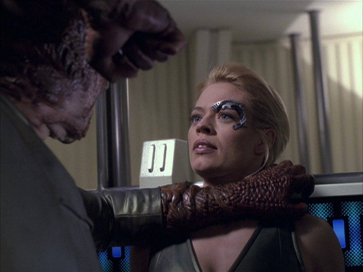 extant_StarTrek_VOY_6x15-Tsunkatse_02318.jpg