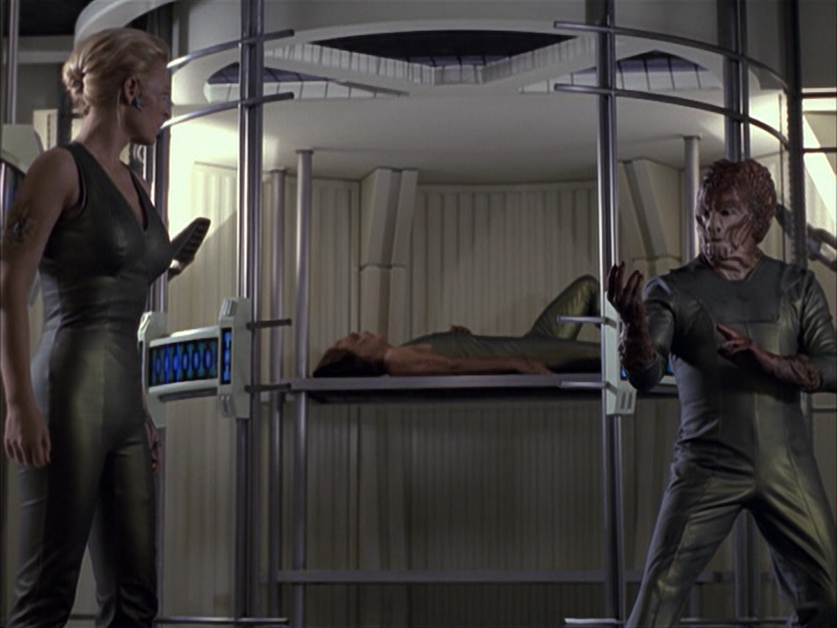 extant_StarTrek_VOY_6x15-Tsunkatse_02337.jpg