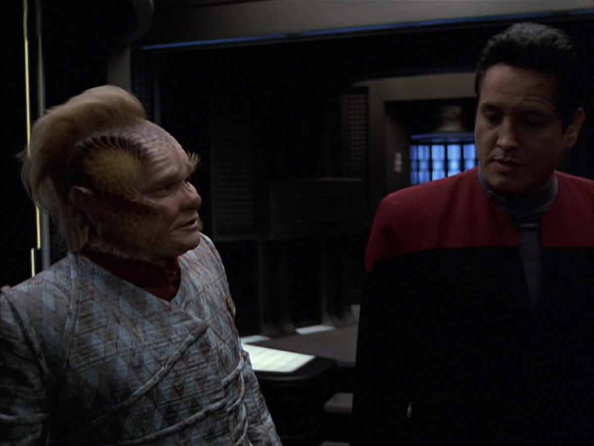 extant_StarTrek_VOY_6x15-Tsunkatse_02372.jpg