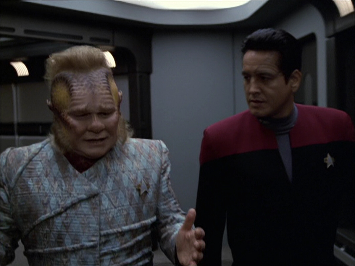 extant_StarTrek_VOY_6x15-Tsunkatse_02407.jpg