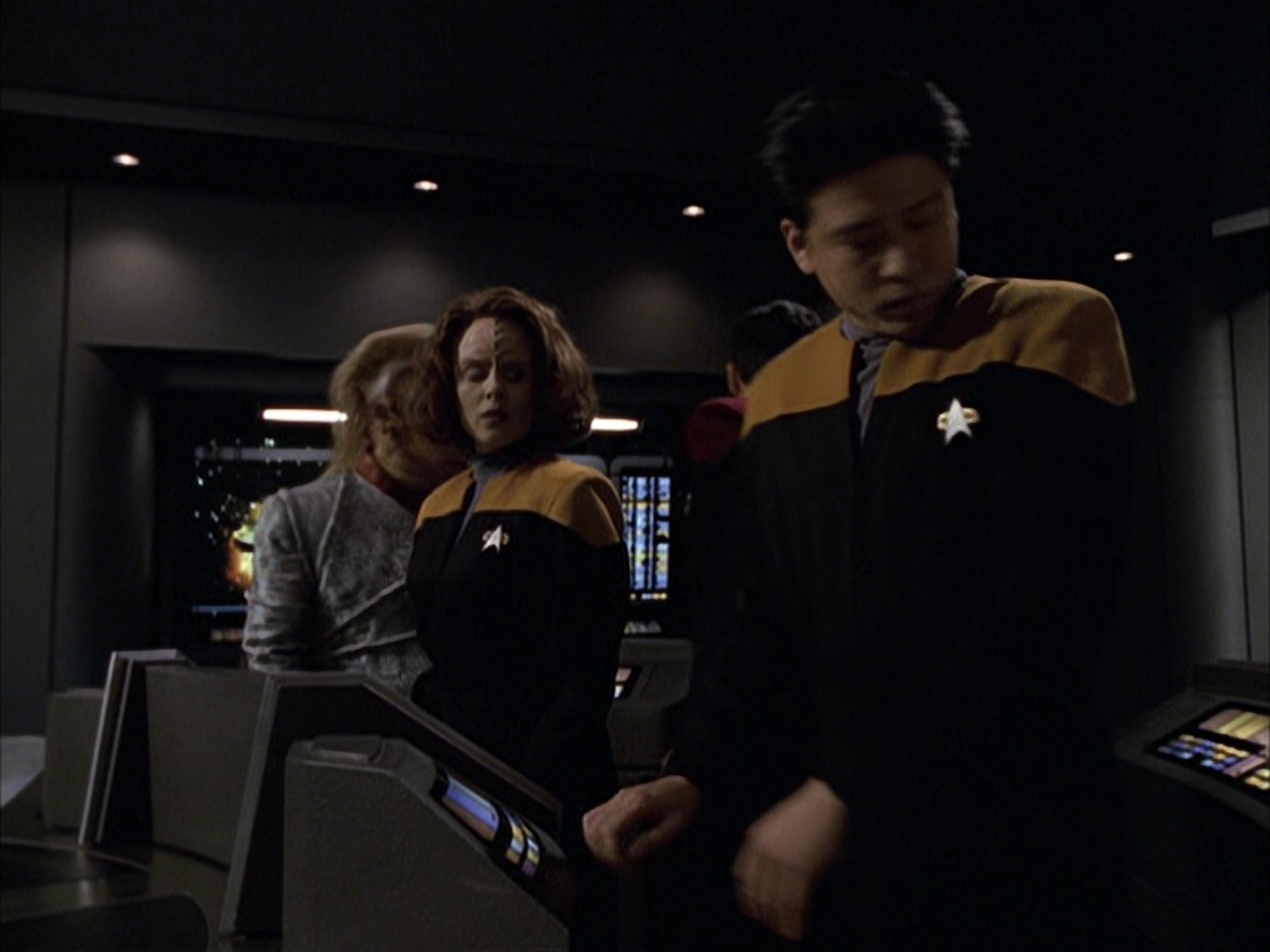 extant_StarTrek_VOY_6x15-Tsunkatse_02490.jpg