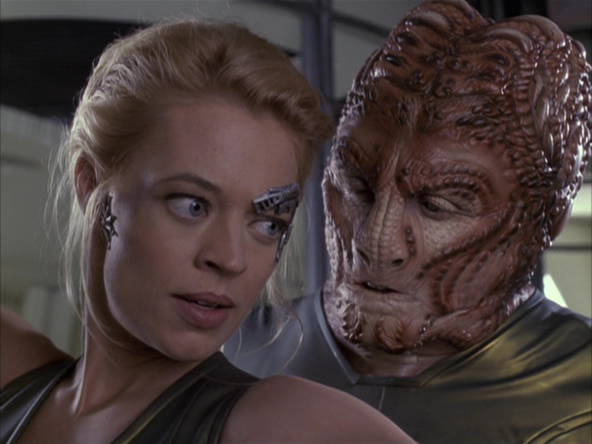 extant_StarTrek_VOY_6x15-Tsunkatse_02536.jpg