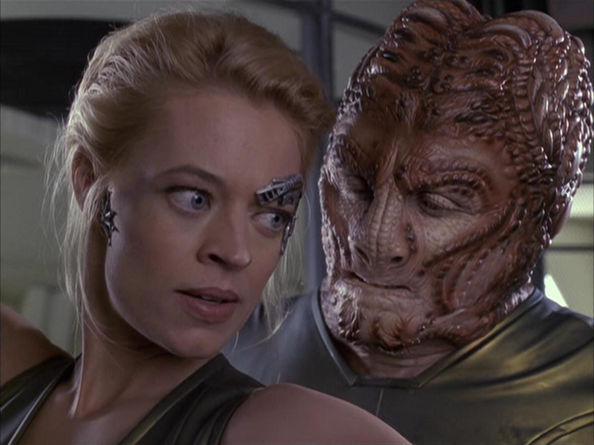 extant_StarTrek_VOY_6x15-Tsunkatse_02543.jpg