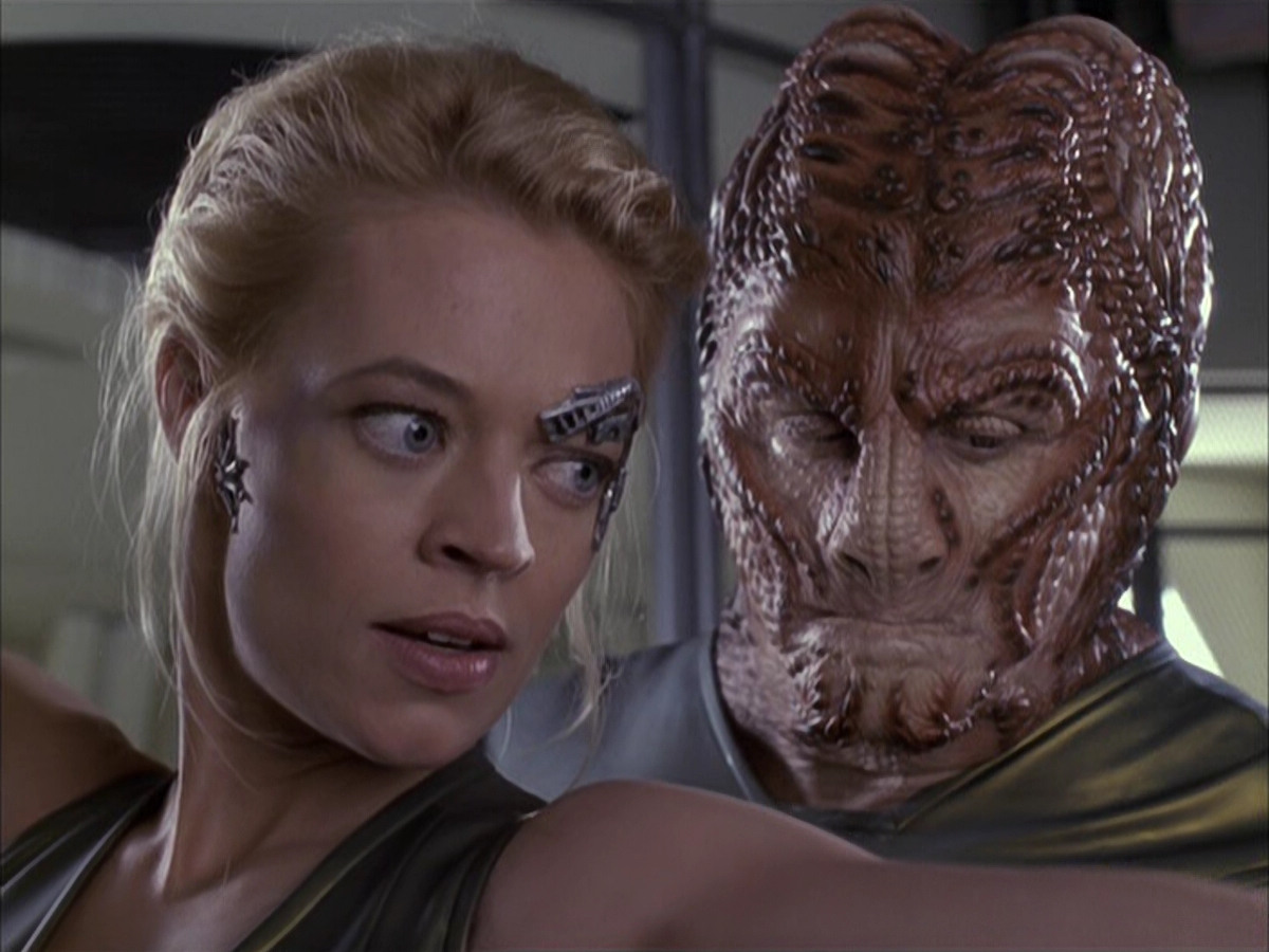 extant_StarTrek_VOY_6x15-Tsunkatse_02547.jpg