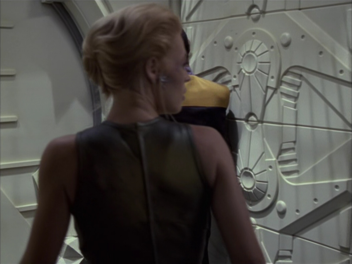 extant_StarTrek_VOY_6x15-Tsunkatse_02578.jpg