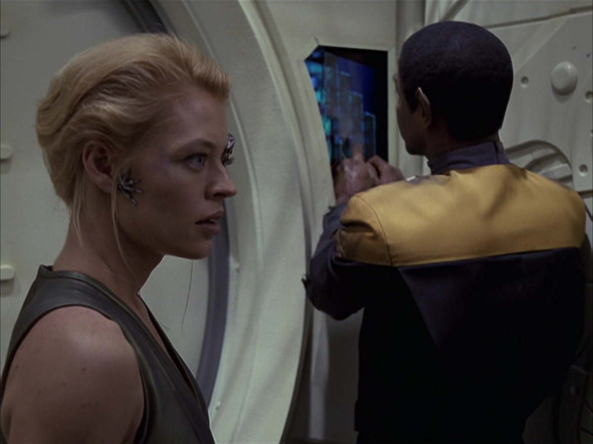 extant_StarTrek_VOY_6x15-Tsunkatse_02596.jpg