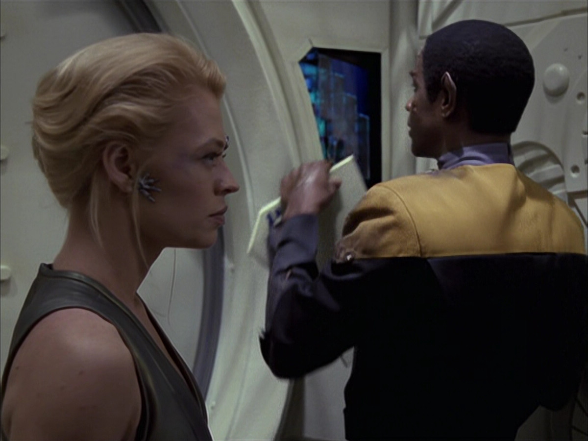 extant_StarTrek_VOY_6x15-Tsunkatse_02598.jpg