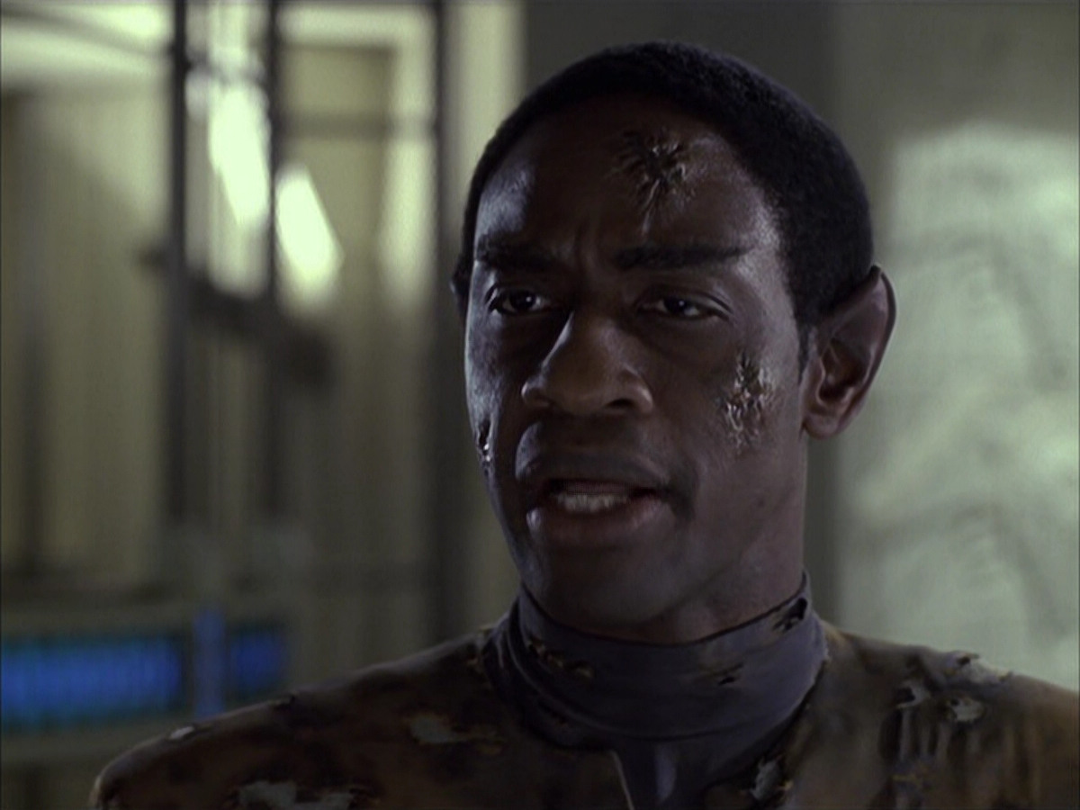 extant_StarTrek_VOY_6x15-Tsunkatse_02629.jpg