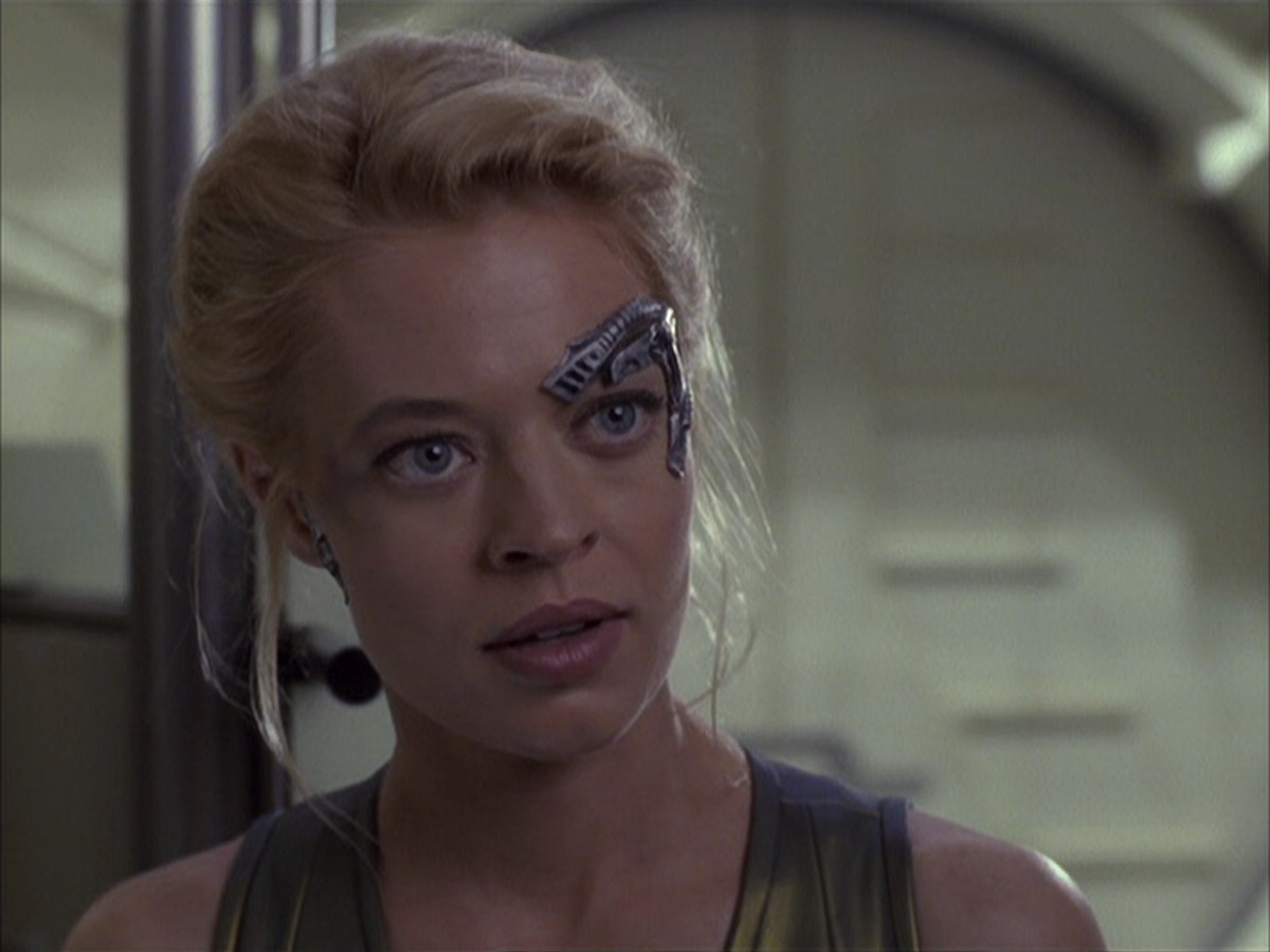extant_StarTrek_VOY_6x15-Tsunkatse_02630.jpg