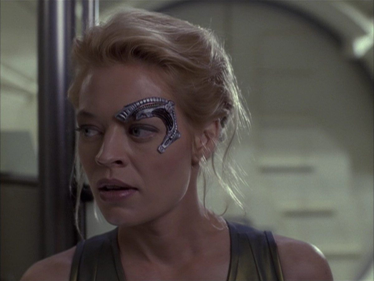 extant_StarTrek_VOY_6x15-Tsunkatse_02631.jpg