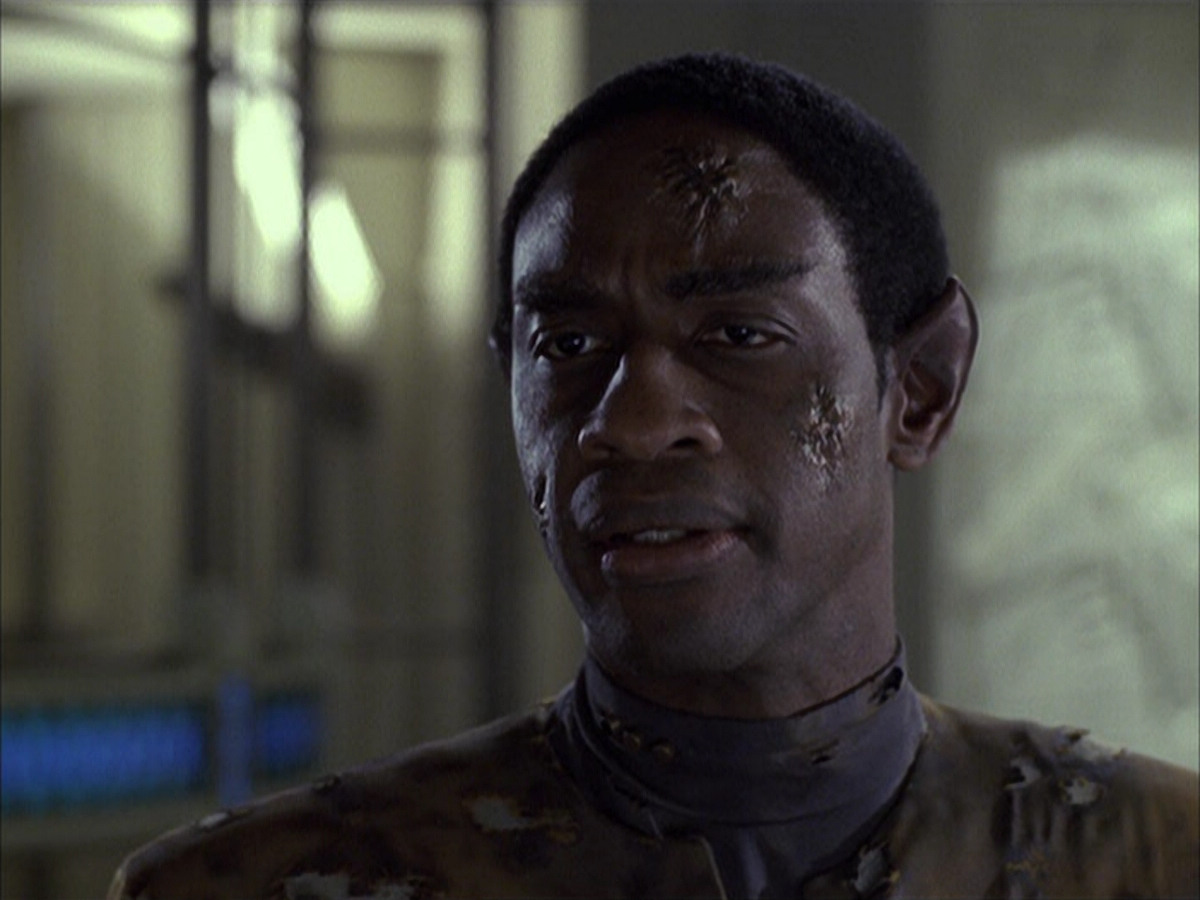 extant_StarTrek_VOY_6x15-Tsunkatse_02635.jpg