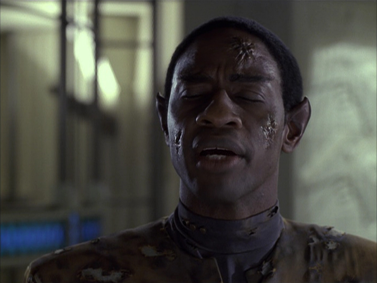 extant_StarTrek_VOY_6x15-Tsunkatse_02642.jpg