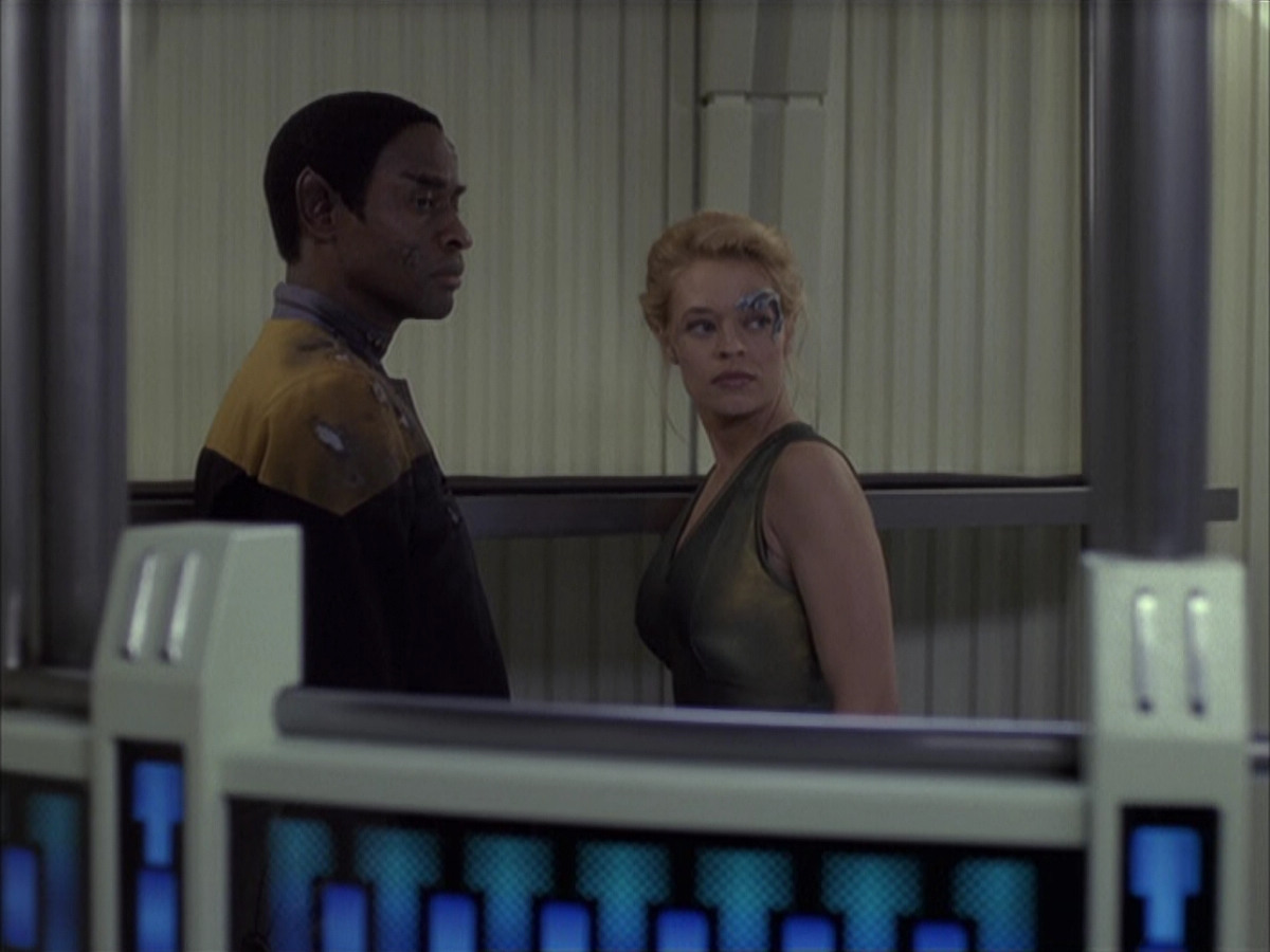 extant_StarTrek_VOY_6x15-Tsunkatse_02666.jpg