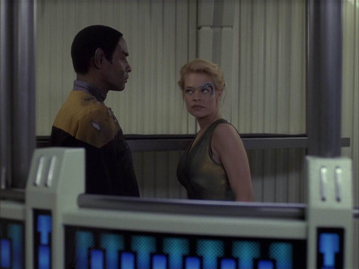 extant_StarTrek_VOY_6x15-Tsunkatse_02668.jpg
