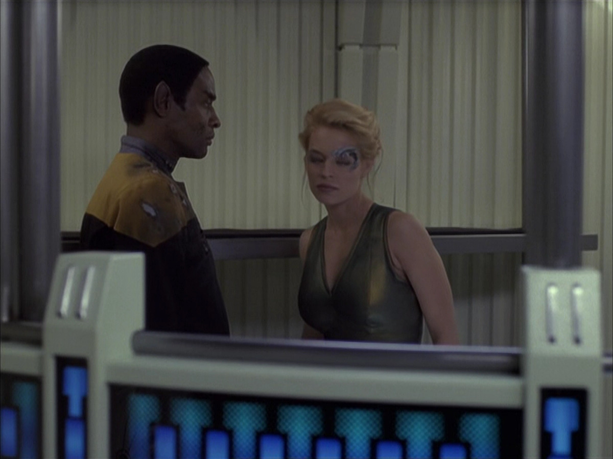 extant_StarTrek_VOY_6x15-Tsunkatse_02670.jpg