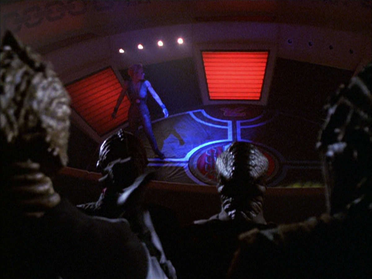 extant_StarTrek_VOY_6x15-Tsunkatse_02742.jpg