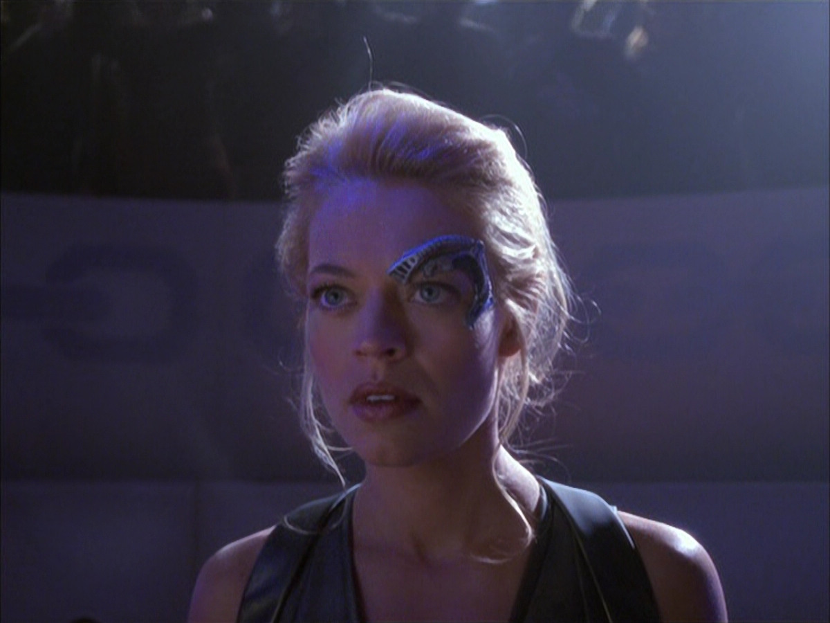 extant_StarTrek_VOY_6x15-Tsunkatse_02761.jpg