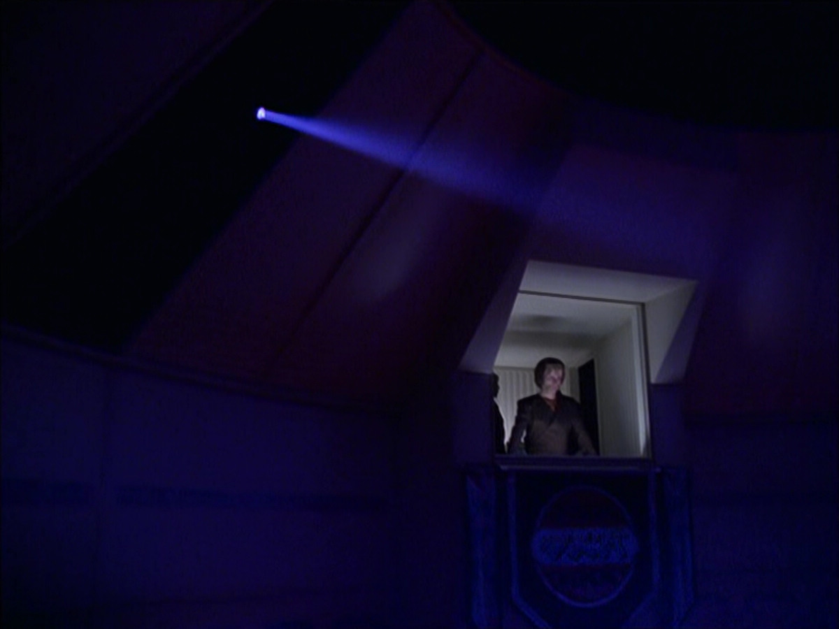 extant_StarTrek_VOY_6x15-Tsunkatse_02781.jpg
