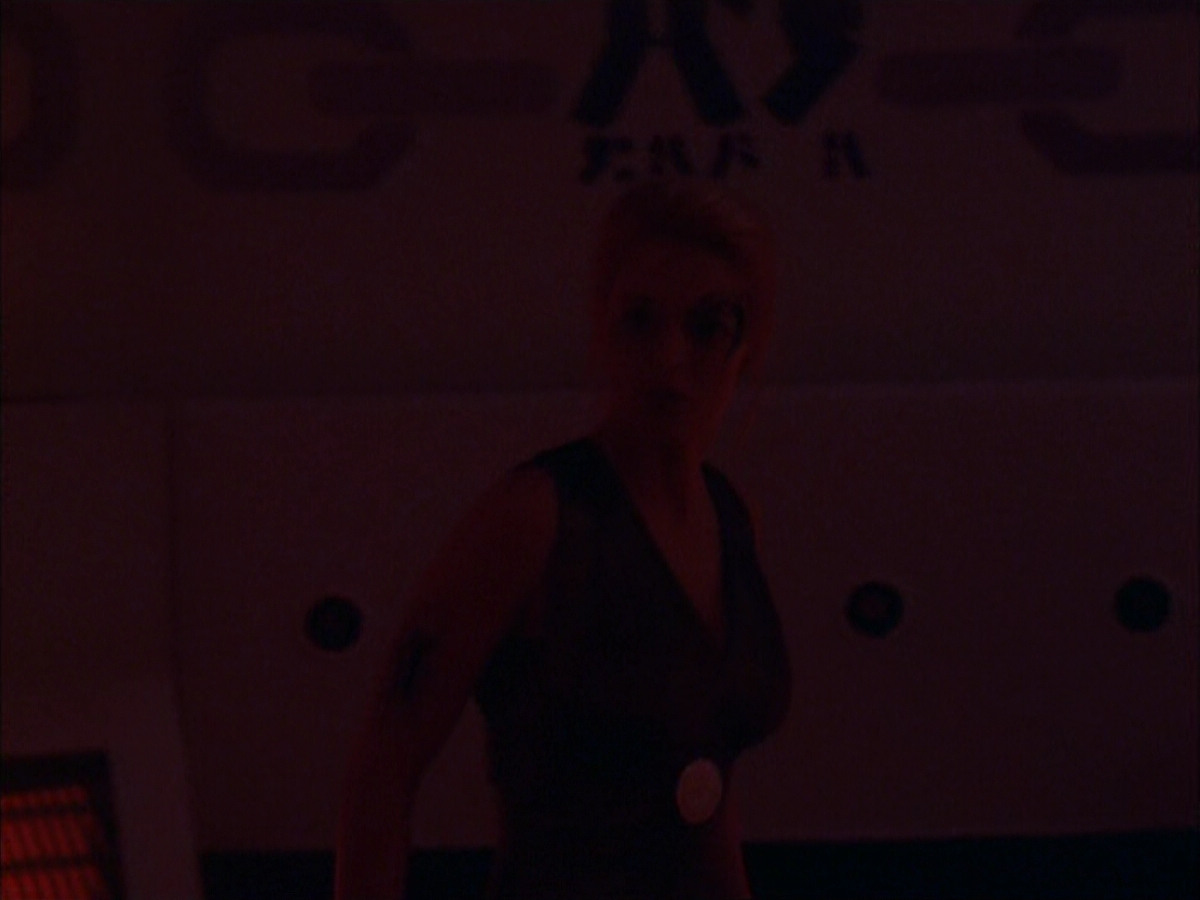 extant_StarTrek_VOY_6x15-Tsunkatse_02802.jpg