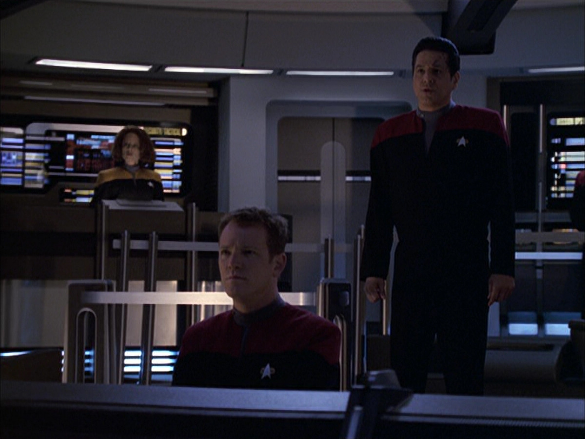 extant_StarTrek_VOY_6x15-Tsunkatse_02882.jpg