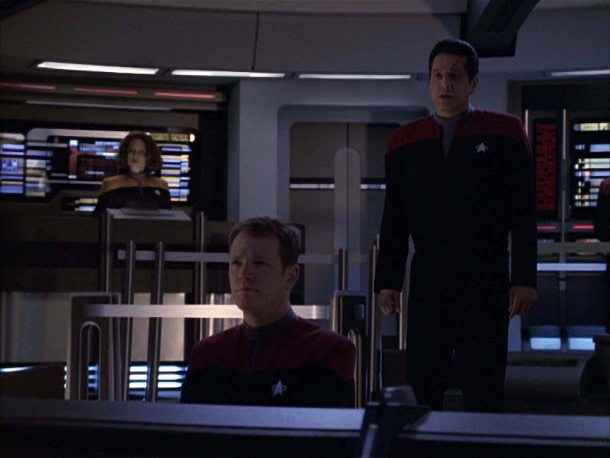 extant_StarTrek_VOY_6x15-Tsunkatse_02883.jpg