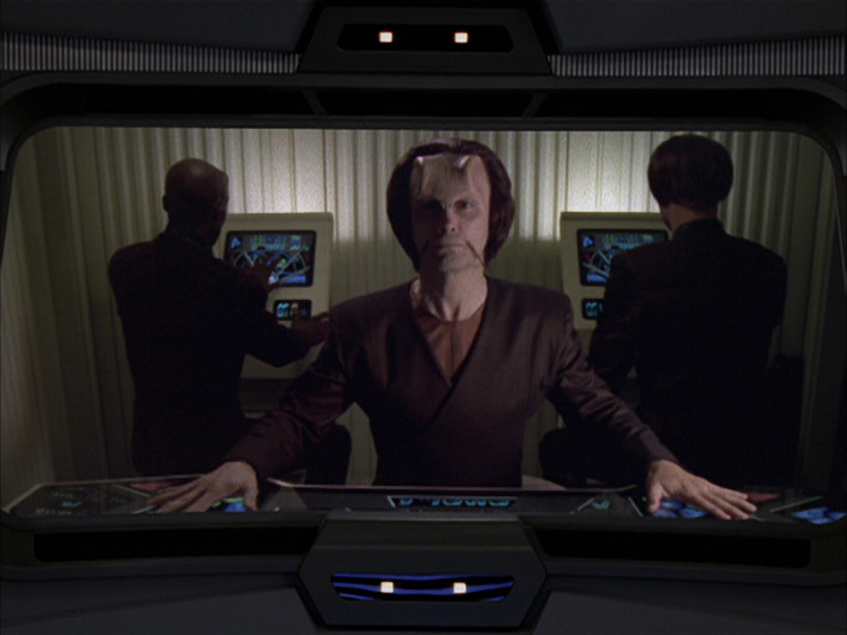 extant_StarTrek_VOY_6x15-Tsunkatse_02886.jpg