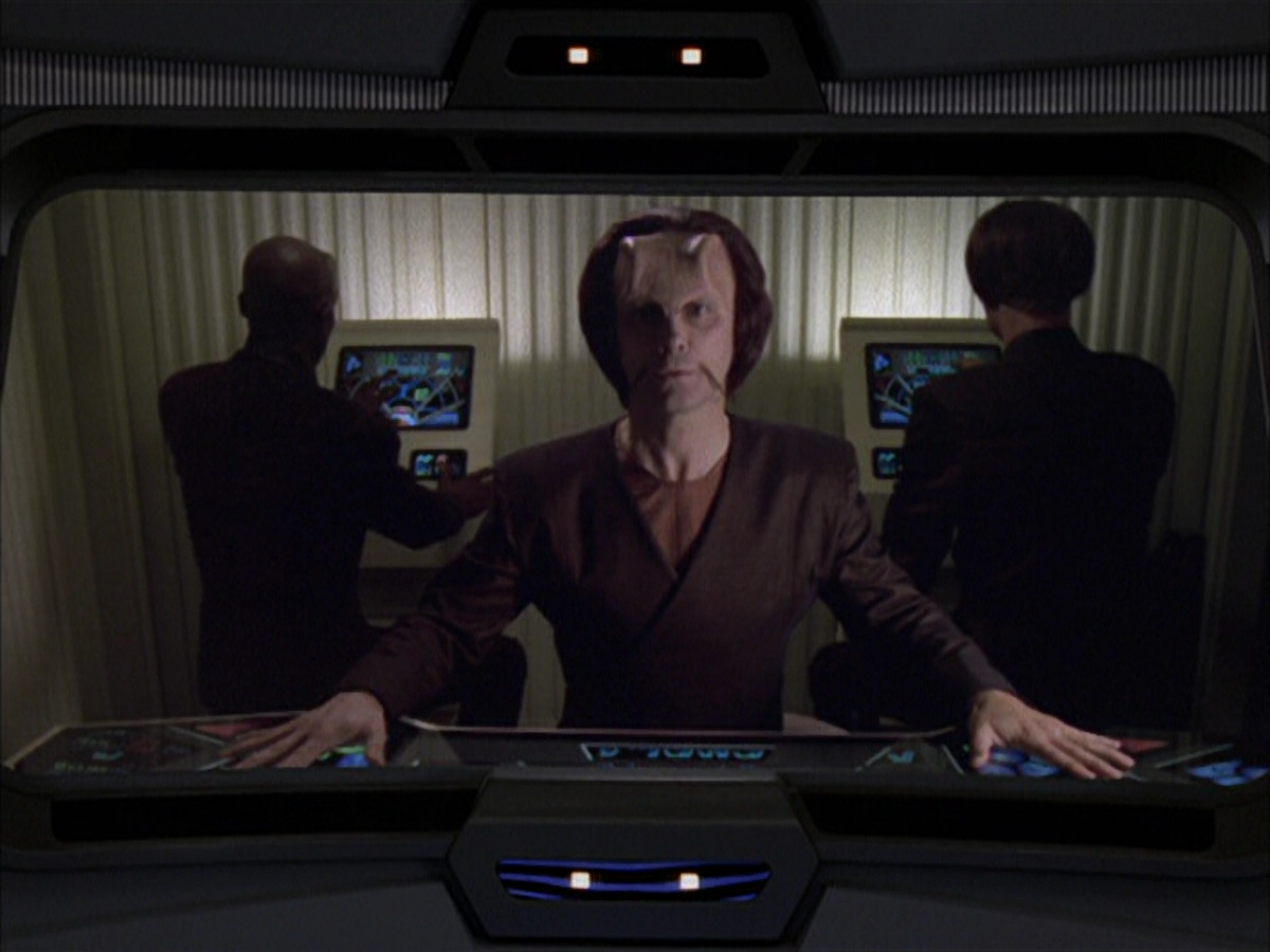 extant_StarTrek_VOY_6x15-Tsunkatse_02888.jpg