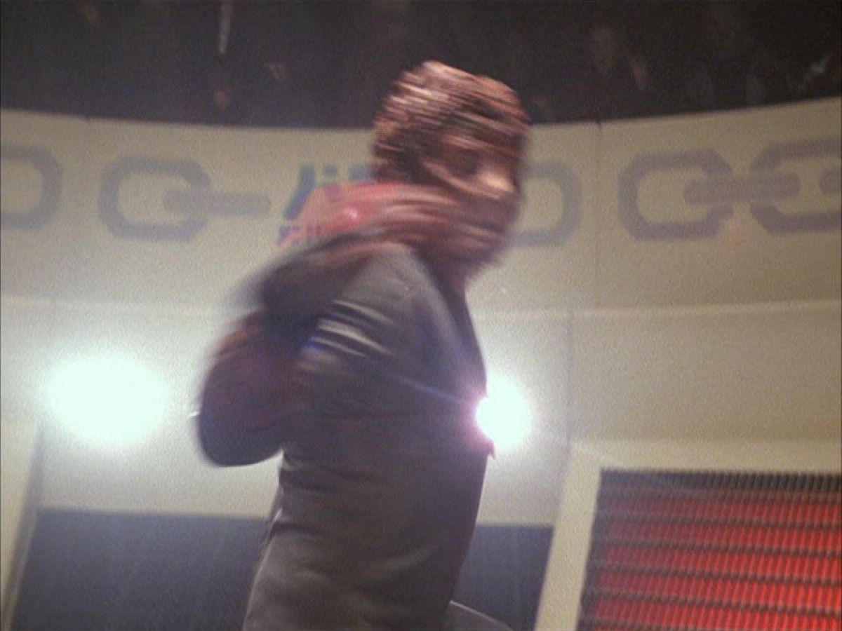 extant_StarTrek_VOY_6x15-Tsunkatse_02931.jpg