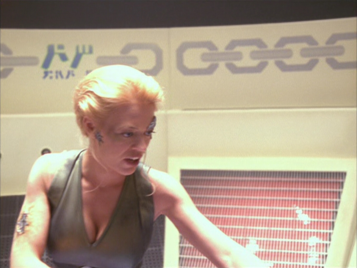 extant_StarTrek_VOY_6x15-Tsunkatse_02933.jpg