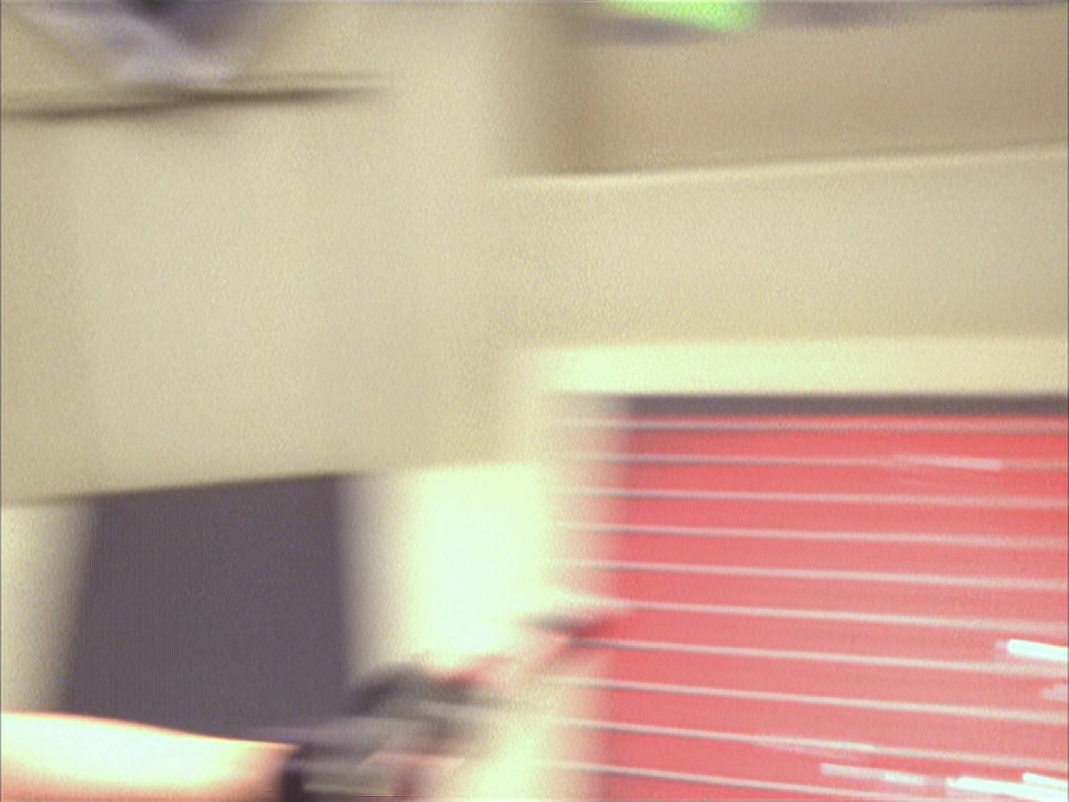 extant_StarTrek_VOY_6x15-Tsunkatse_02935.jpg
