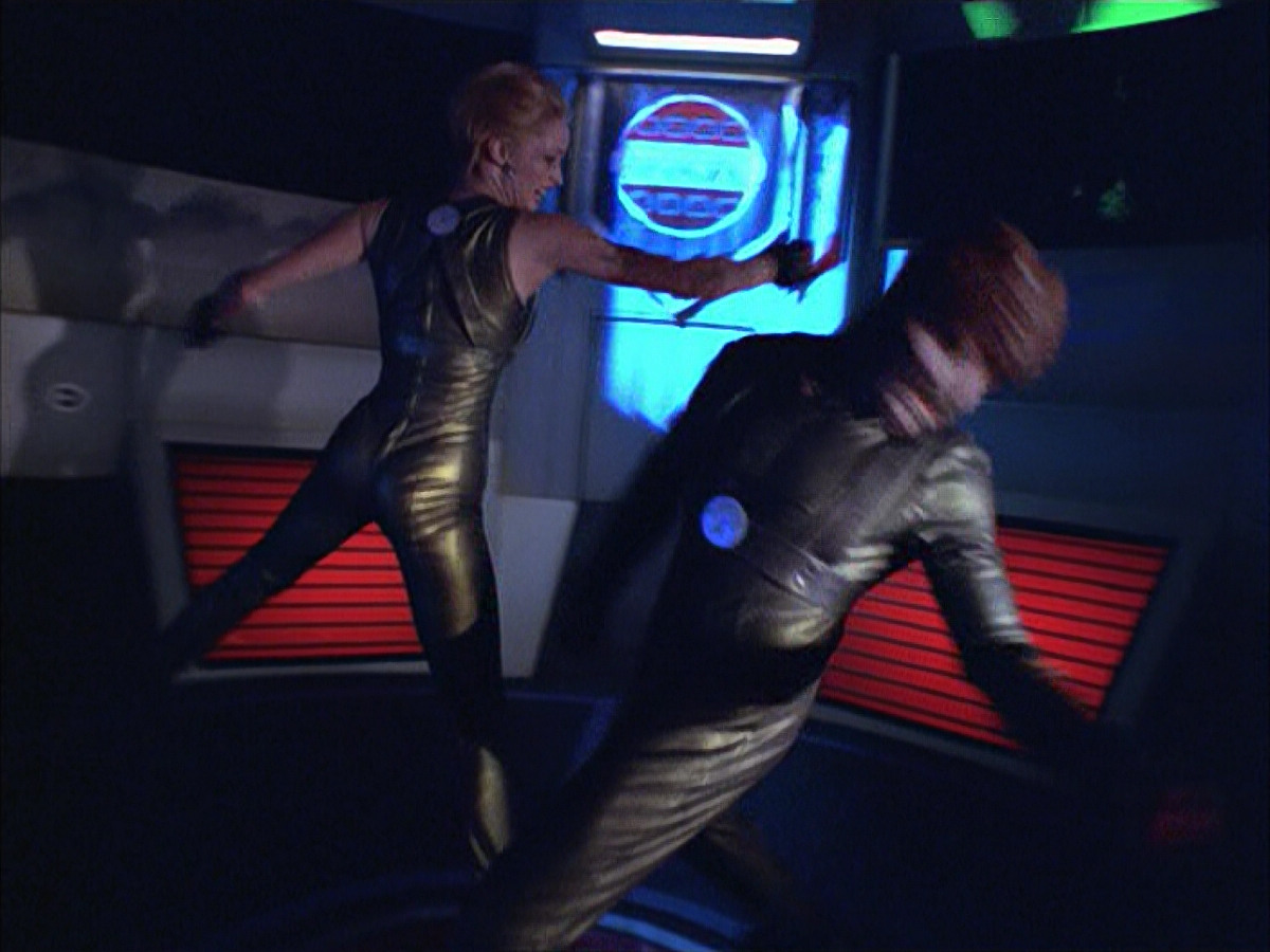 extant_StarTrek_VOY_6x15-Tsunkatse_02980.jpg