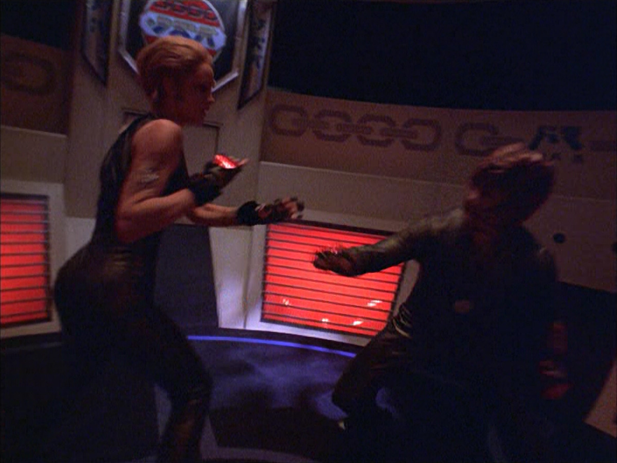 extant_StarTrek_VOY_6x15-Tsunkatse_02981.jpg
