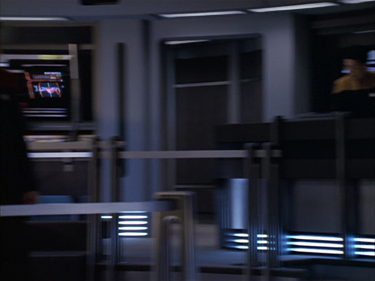 extant_StarTrek_VOY_6x15-Tsunkatse_02997.jpg