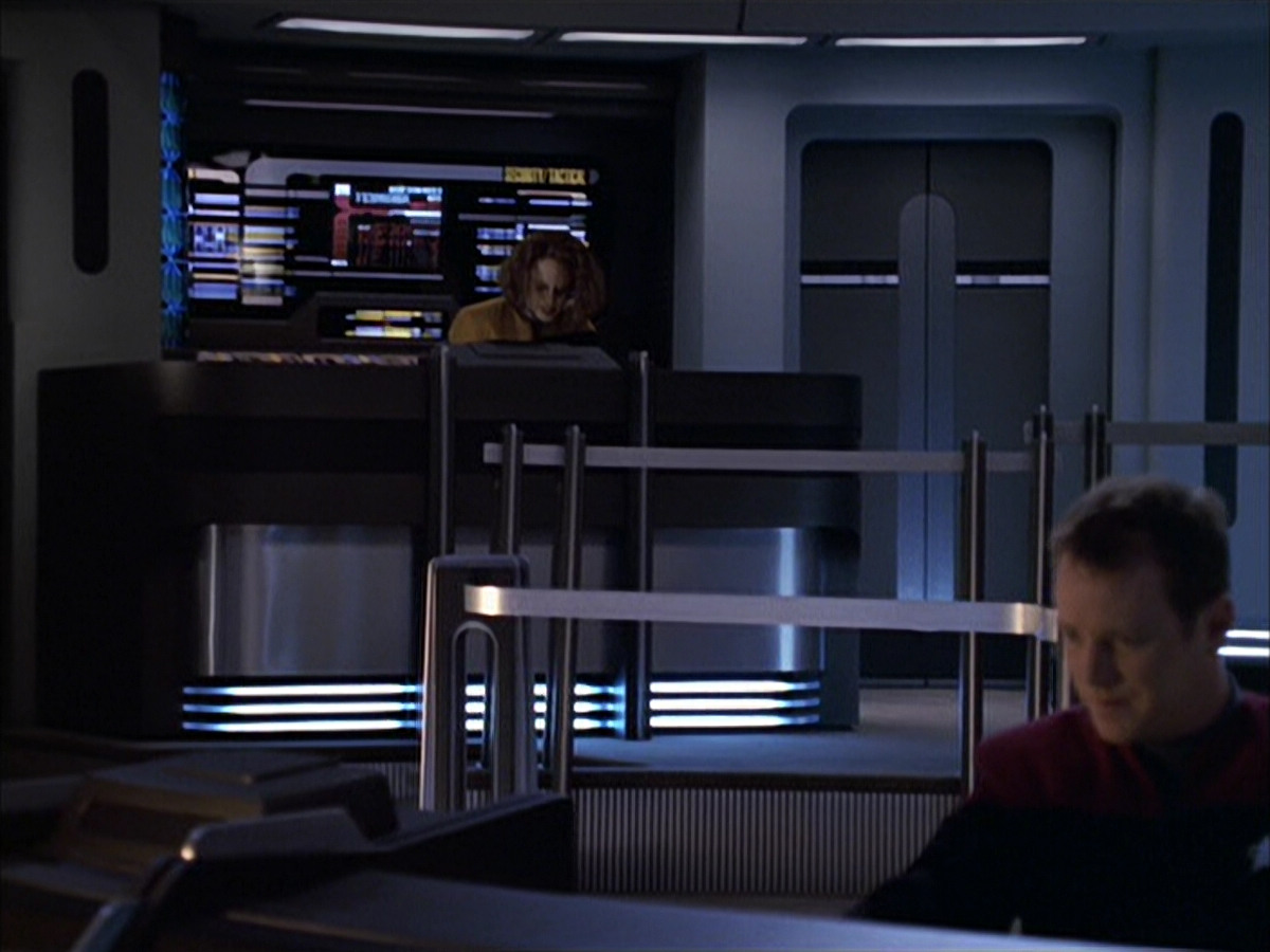 extant_StarTrek_VOY_6x15-Tsunkatse_03036.jpg