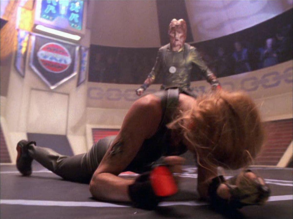 extant_StarTrek_VOY_6x15-Tsunkatse_03052.jpg