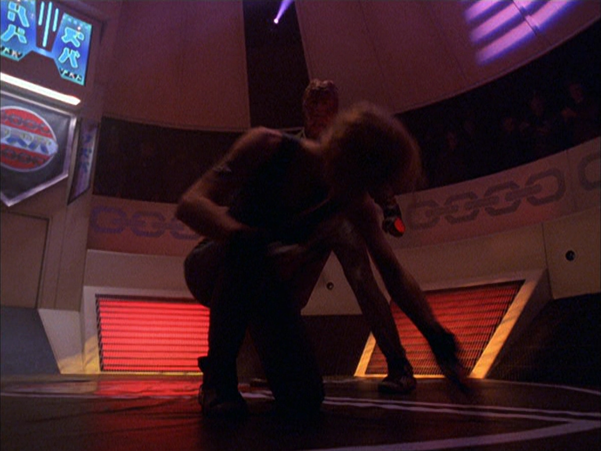 extant_StarTrek_VOY_6x15-Tsunkatse_03060.jpg