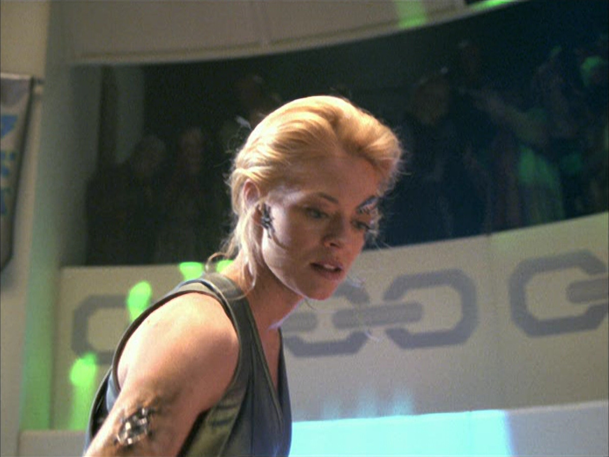 extant_StarTrek_VOY_6x15-Tsunkatse_03069.jpg