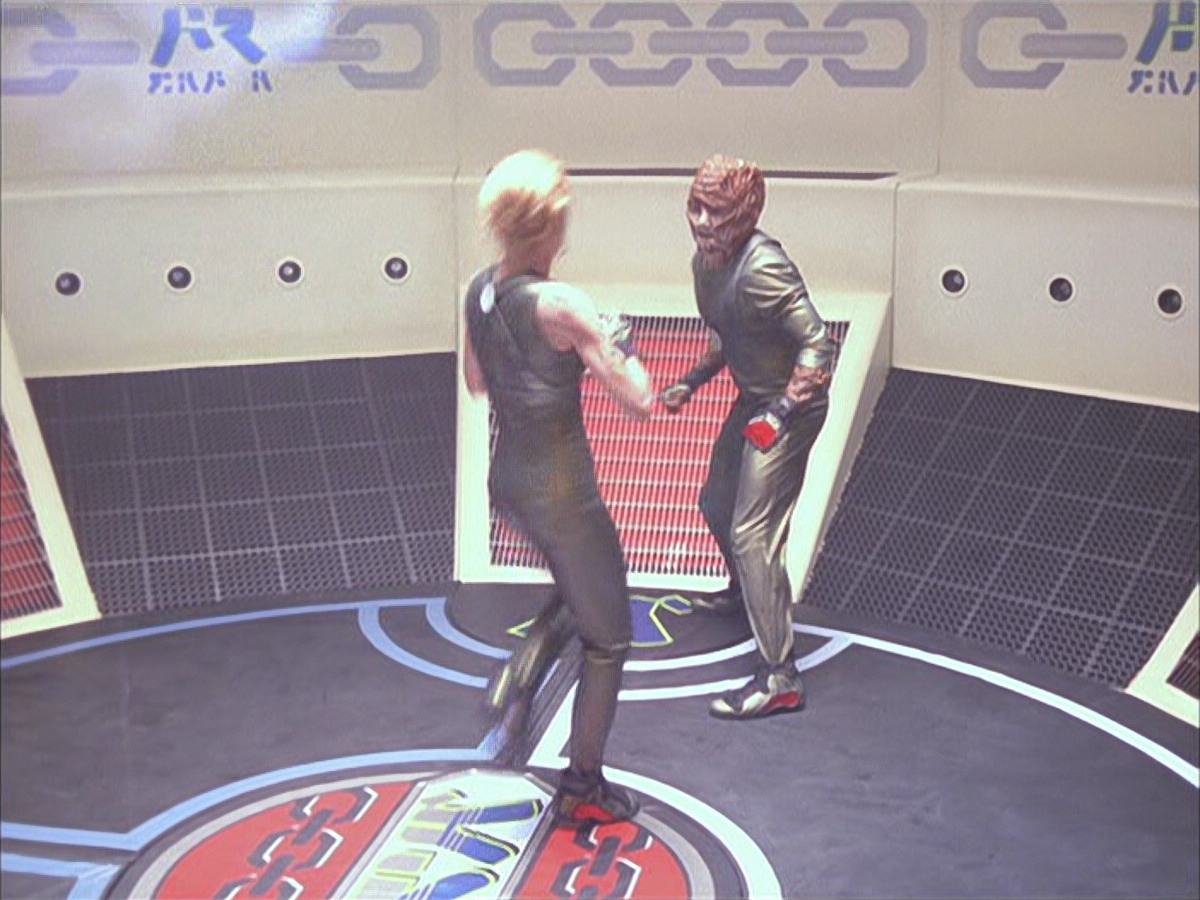 extant_StarTrek_VOY_6x15-Tsunkatse_03074.jpg