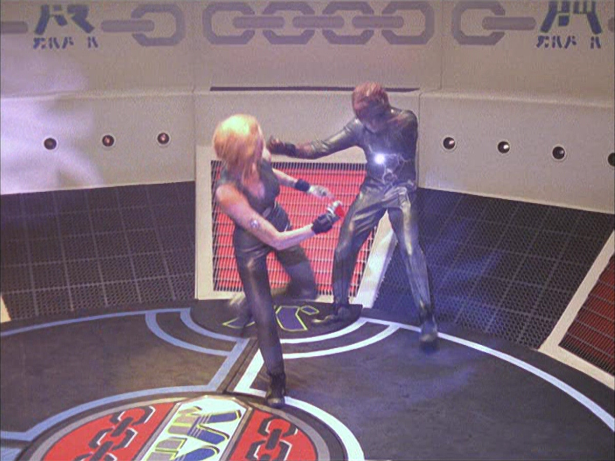 extant_StarTrek_VOY_6x15-Tsunkatse_03076.jpg