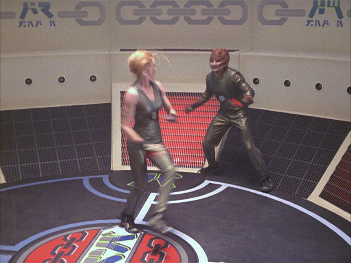 extant_StarTrek_VOY_6x15-Tsunkatse_03077.jpg