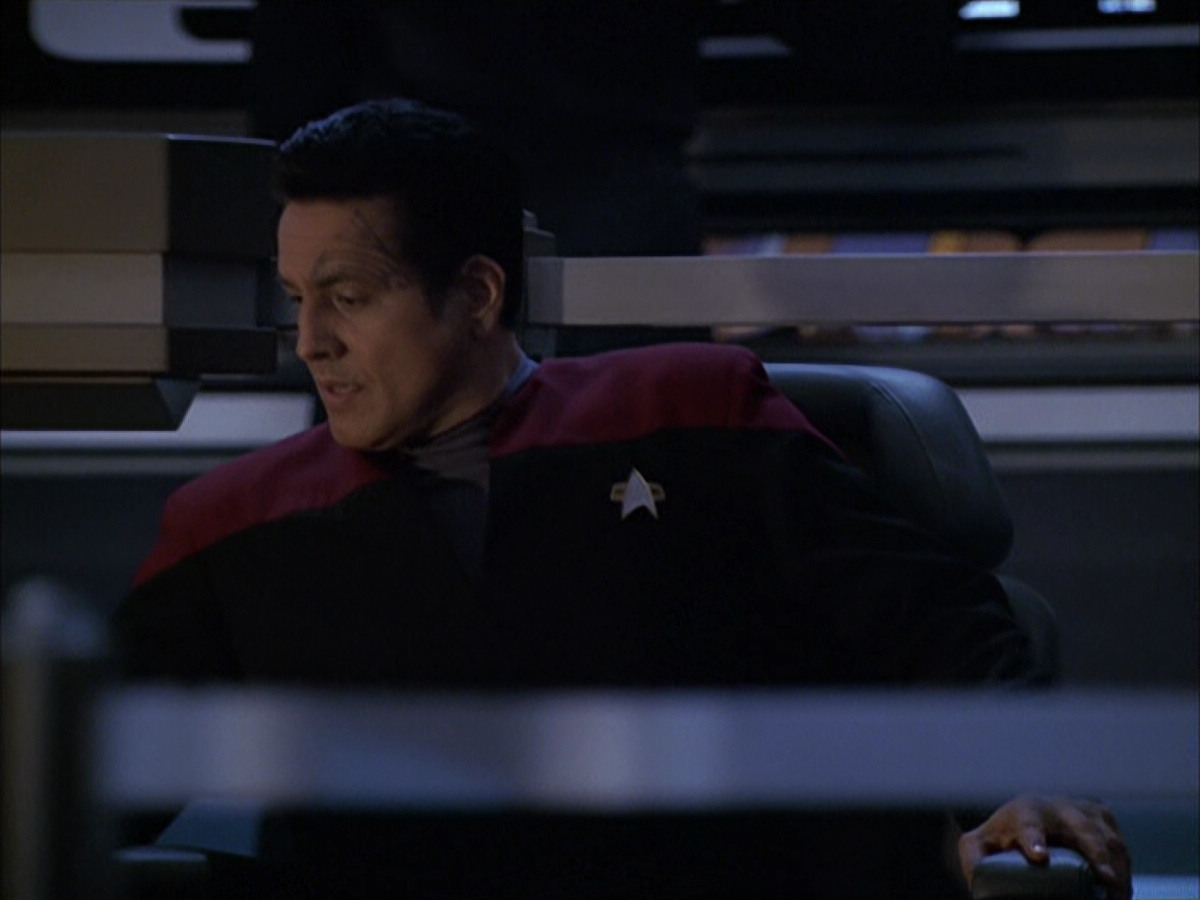 extant_StarTrek_VOY_6x15-Tsunkatse_03094.jpg