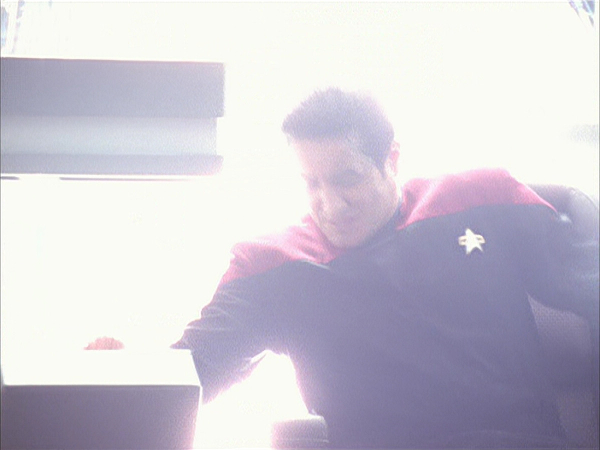extant_StarTrek_VOY_6x15-Tsunkatse_03111.jpg