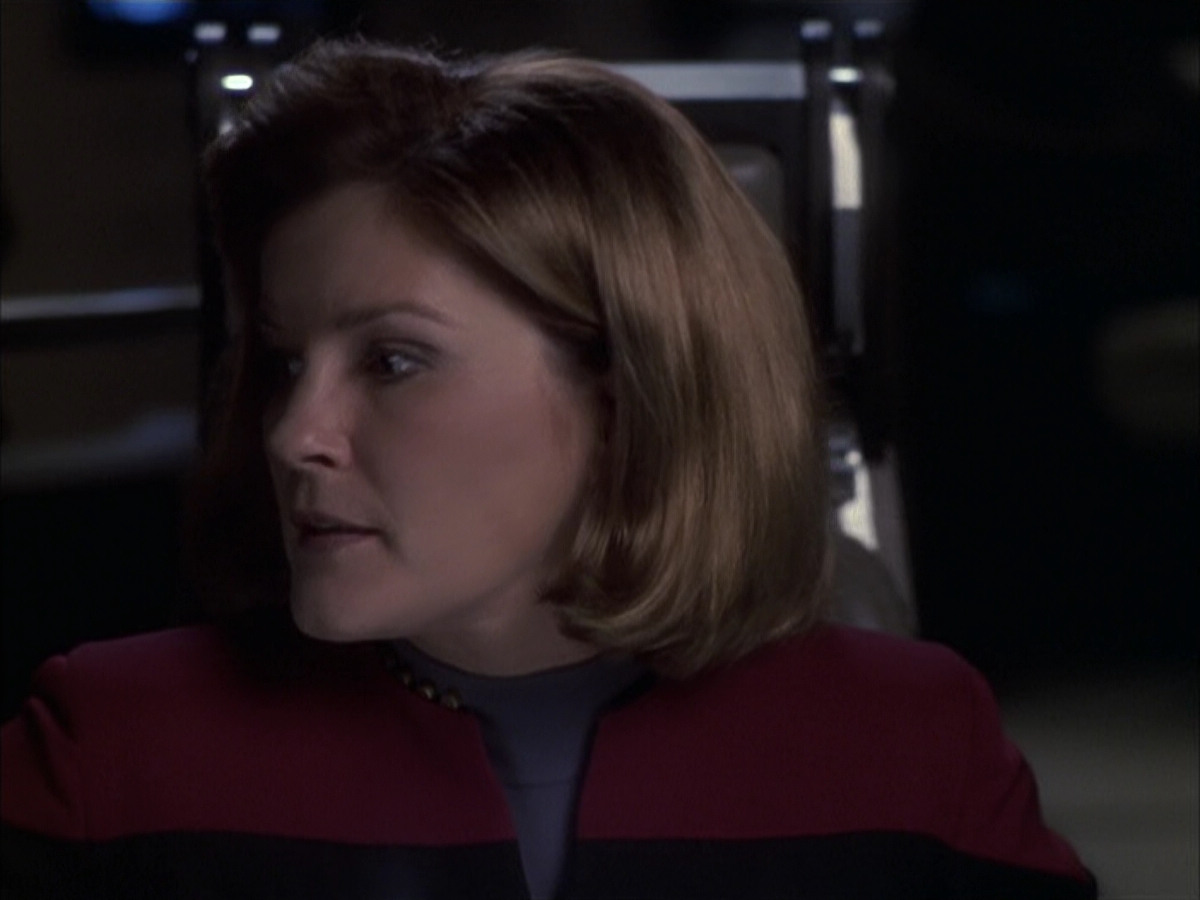 extant_StarTrek_VOY_6x15-Tsunkatse_03165.jpg