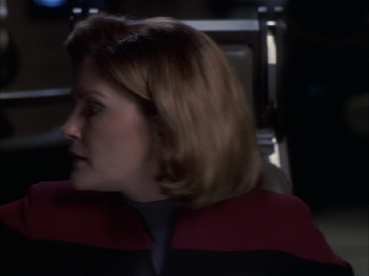 extant_StarTrek_VOY_6x15-Tsunkatse_03166.jpg