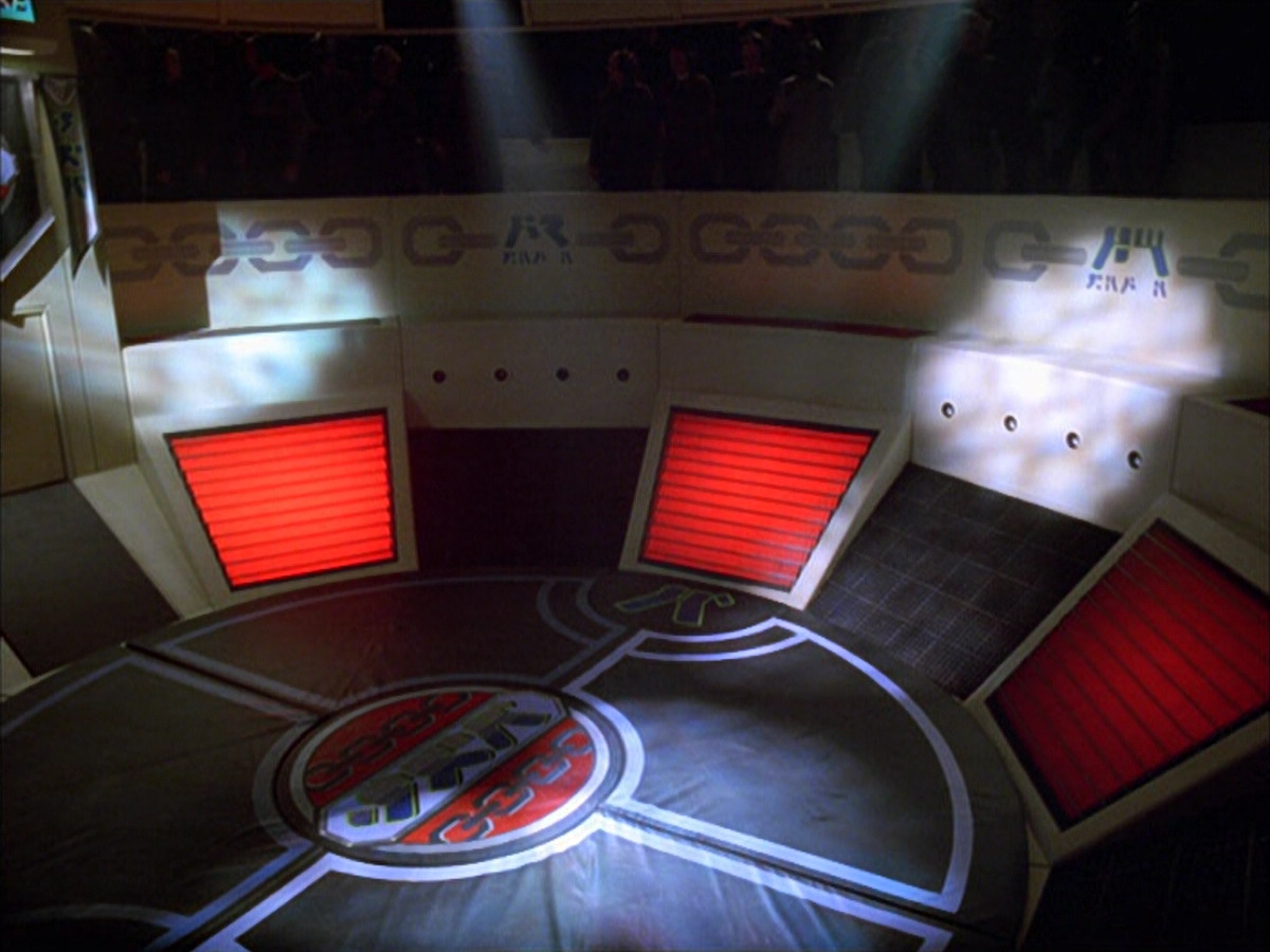 extant_StarTrek_VOY_6x15-Tsunkatse_03178.jpg